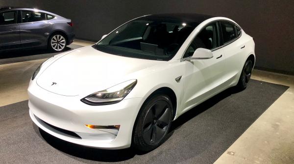 tesla vizata de o ancheta a fbi cu privire la cifrele de productie pentru modelul 3