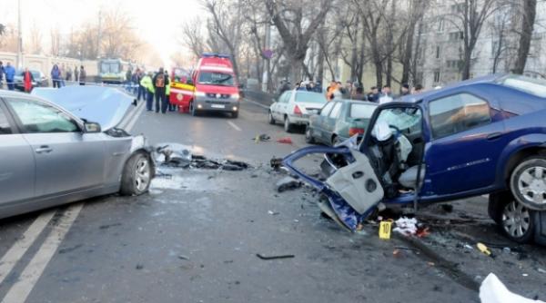 sfarsit tragic un barbat a murit dupa o tamponare in lant pe dn7