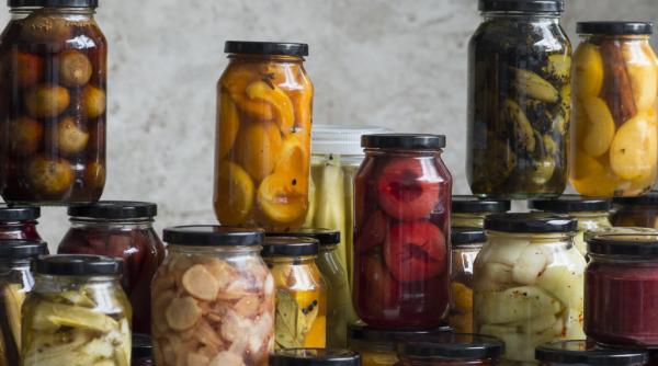 cum se pastreaza alimentele in camara