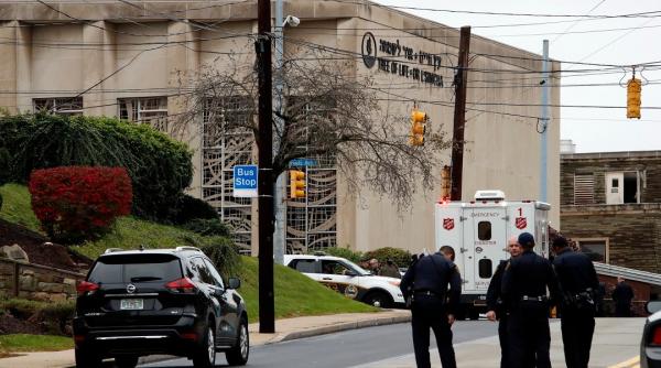 mii de persoane s au intalnit pentru comemorarea victimelor din pittsburgh