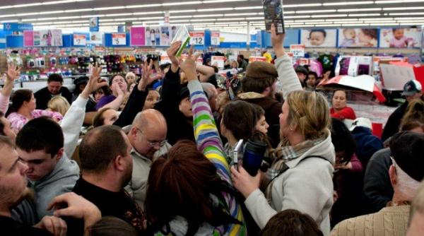 romanii asteapta cu nerabdare reducerile de black friday