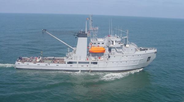 operatiunea poseidon o nava a garzii de coasta a salvat 350 de persoane in pericol de inec in apele marii egee