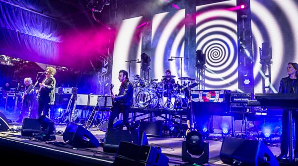 concert the cure 22 iulie 2019 in piata constitutiei