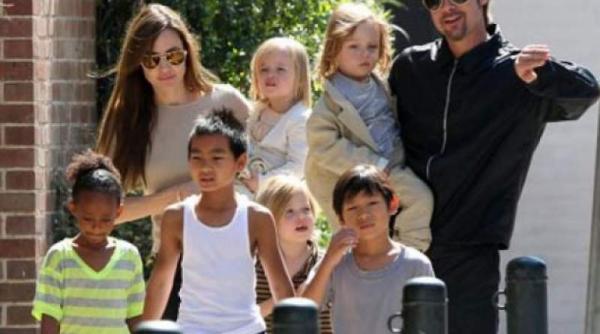 angelina jolie si brad pitt se pregatesc de proces pentru custodia copiilor