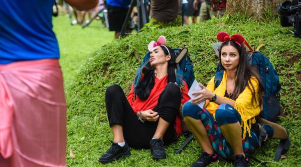 marga si iuliana luciu primele impresii din asia express nu am mancat si nu am baut nimic