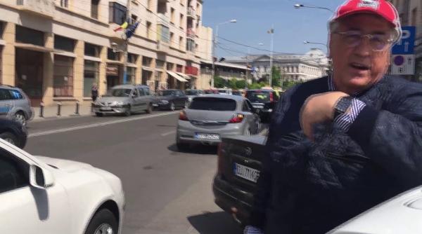 pumni si picioare in craiova pe locurile de parcare trei politisti au fost loviti