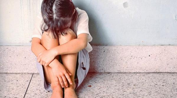 revoltator tatal unei fetite din hunedoara retinut pentru ca si ar fi violat copila mai bine de un an