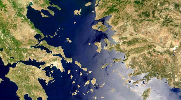 5 morti dupa scufundarea unei ambarcatiuni cu 15 migranti in marea egee