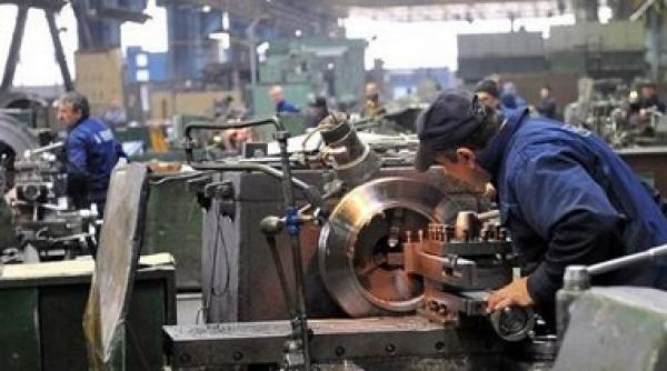 ins productia industriala a crescut cu 4 1 la 9 luni datorita cresterilor industriei prelucratoare si industriei extractive