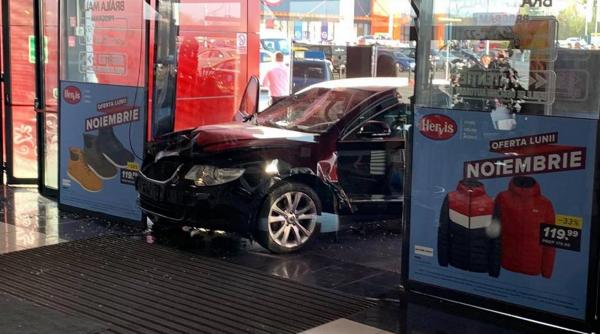 primul atac cu o masina care loveste in plin oameni