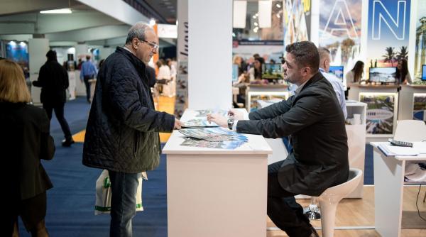 revolta patronilor fata de legea turismului bis