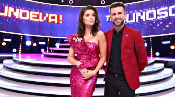 florin ristei prezinta show ul te cunosc de undeva alaturi de alina puscas m am bucurat sa fiu inlocuitorul lui selesi