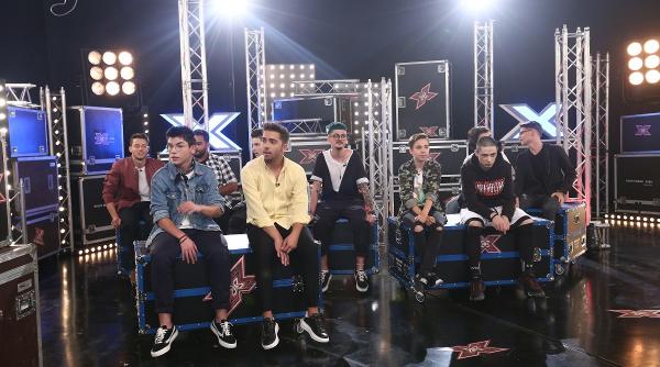 grupa lui carla s dreams intra in bootcamp la x factor domnul banica este antrenor la real madrid iar eu de la o echipa de entuziasti