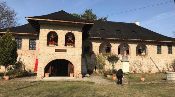 calugarite si istorici incaierati pe casa domneasca a lui matei basarab