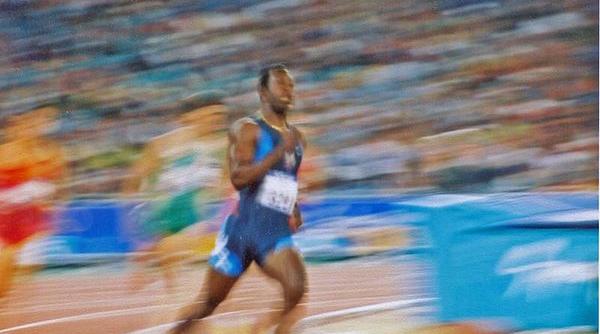 drama lui michael johnson cel mai rapid om de pe terra voi putea sa ma imbrac singur voi putea sa am grija de mine