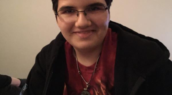 laura strijek tanara scriitoare cu viata de roman