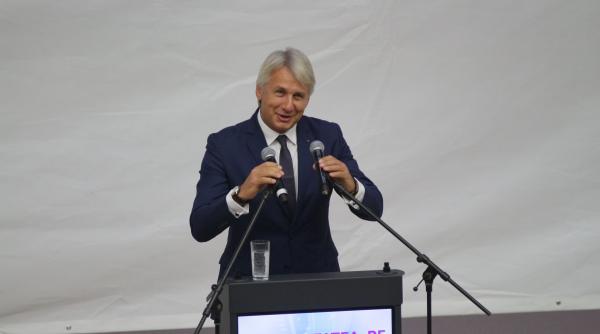 eugen teodorovici vrea ca romanii care lucreaza in strainatate sa aiba un singur permis de munca