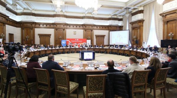 invatamantul universitar dual studentii ies din amfiteatre si merg la munca