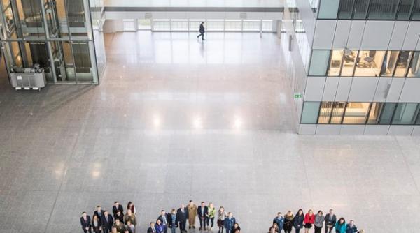 video romanii de la nato au sarbatorit in mod special 100 de ani de la marea unire