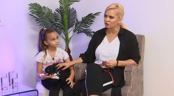 paula chirila alaturi de fetita ei am zis ca ea si molly vor fi ca doua surori