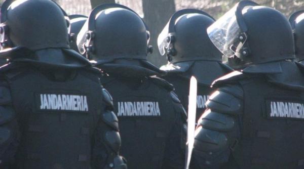 peste 20 000 de pompieri jandarmi si politisti mobilizati la manifestarile publice de 1 decembrie