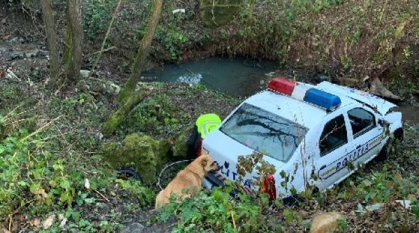 video accident neobisnuit cu masina politiei in apropiere de oravita
