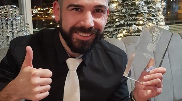 un frizer roman premiat in marea britanie