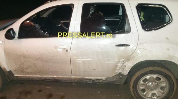 masina a politiei de frontiera distrusa cu rangile de catre contrabandisti