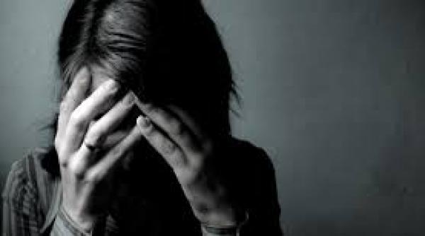 psihologii avertizeaza frigul umezeala intunericul si lumina slaba duc la depresii