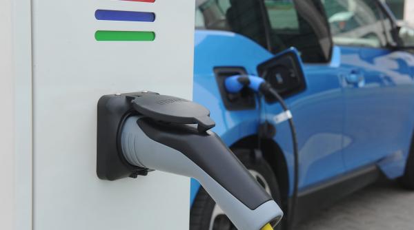 bani pentru statii de incarcare a masinilor electrice