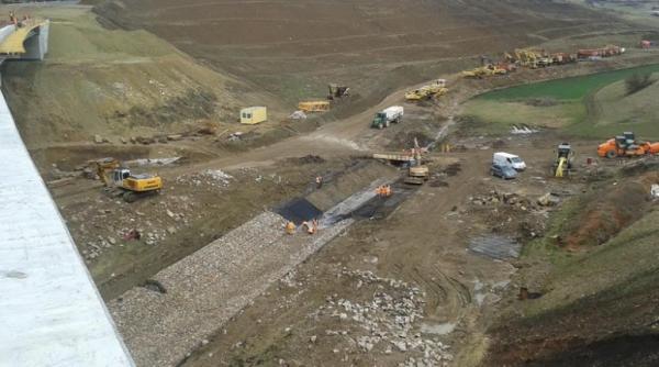 seful cnair in anul centenar sunt construiti 101 km de autostrada