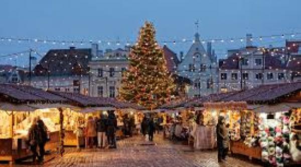 targul de craciun din strasbourg s a redeschis