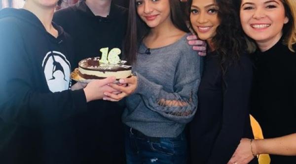 doinita ionita sarbatorita de colegi in casa x factor inaintea semifinalei