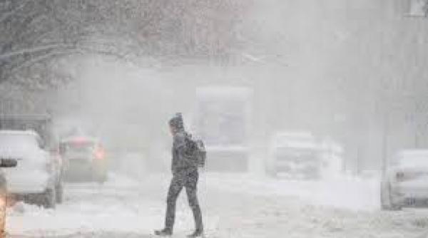 ministerul educatiei scolile vor fi inchise luni in mai multe judete