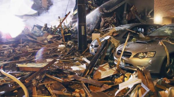 zeci de raniti in urma unei explozii la un restaurant din japonia