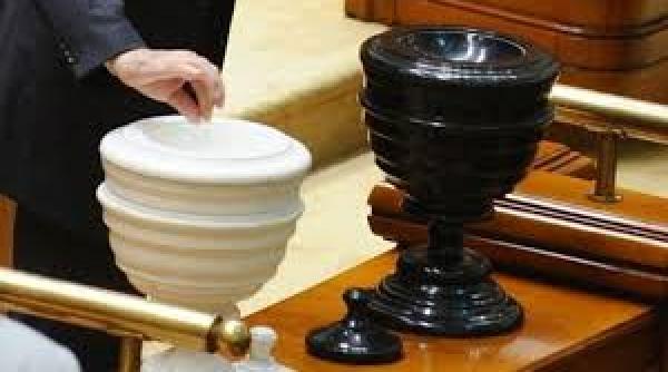 parlament a inceput votul pe motiunea de cenzura