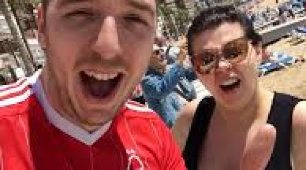 primul loc din topul muzical al marii britanii este un cantec despre carnati