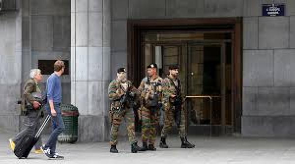 alerta in belgia un barbat a tras mai multe focuri de arma intr un restaurant din bruxelles