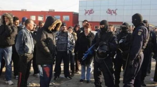 descinderi in forta in complexul europa din capitala mii de materiale pirotehnice au fost confiscate