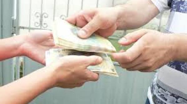 un barbat si o femeie au fost arestati preventiv dupa ce au inselat un batran prin metoda accidentul