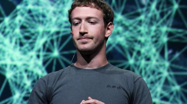 mark zuckerberg a fost criticat pentru mesajul de anul nou de pe facebook