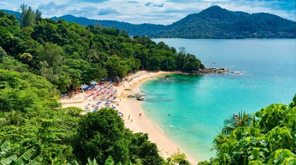 atentionare de calatorie in thailanda se asteapta o furtuna tropicala