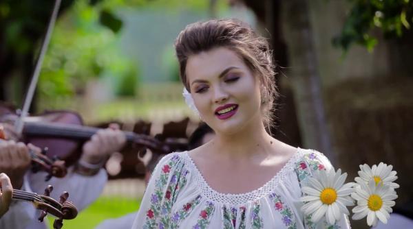 o cunoscuta cantareata de muzica populara a fost condamnata la inchisoare