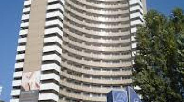 un barbat s a sinucis dupa ce s a aruncat de pe intercontinental