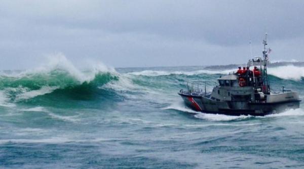 trei pescari au murit in cimitirul pacificului