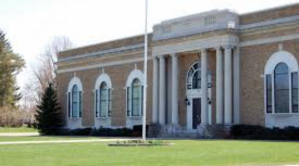 o profesoara de liceu a fost data afara si condamnata pentru ca a intretinut relatii sexuale cu doi elevi