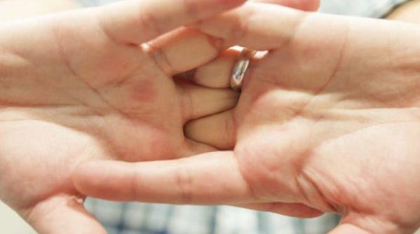 palmele pot oferi indicii despre probleme ale ficatului sau alte afectiuni periculoase