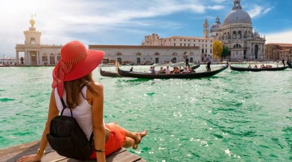 500 de tineri romani vor calatori gratis prin europa