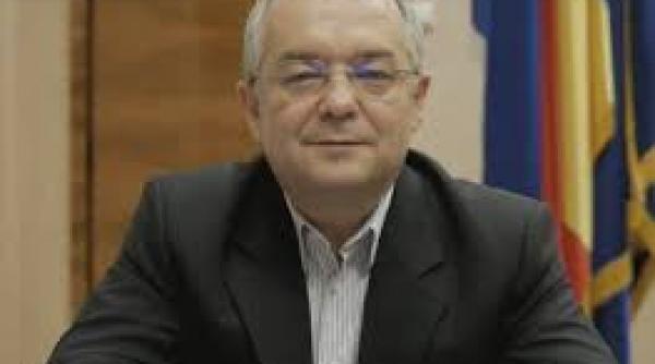 primarul emil boc a lansat o adresa de email la care cetatenii pot sa ii scrie despre ce lucruri ii enerveaza in oras