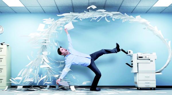 anaf a luat hartie cat sa acopere 1 000 de terenuri de fotbal